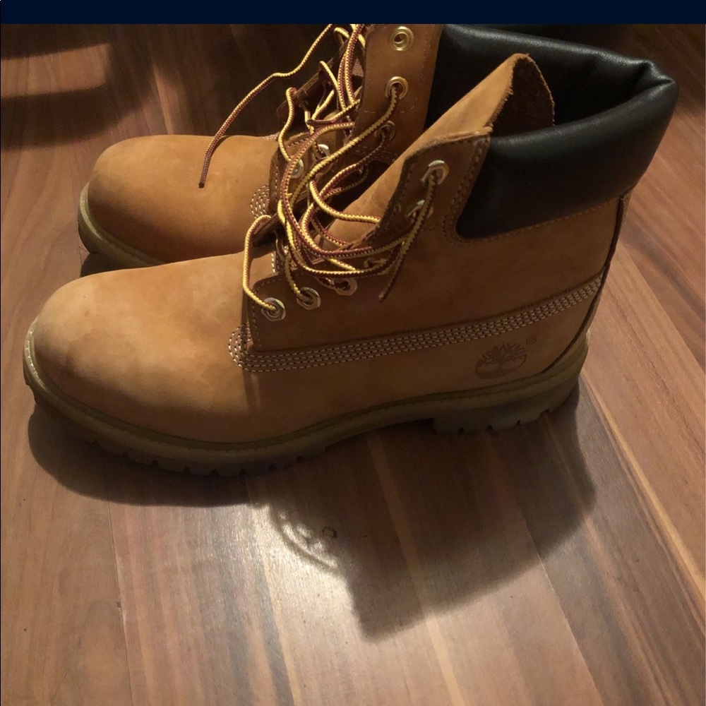 9.5/10 wore once or twice